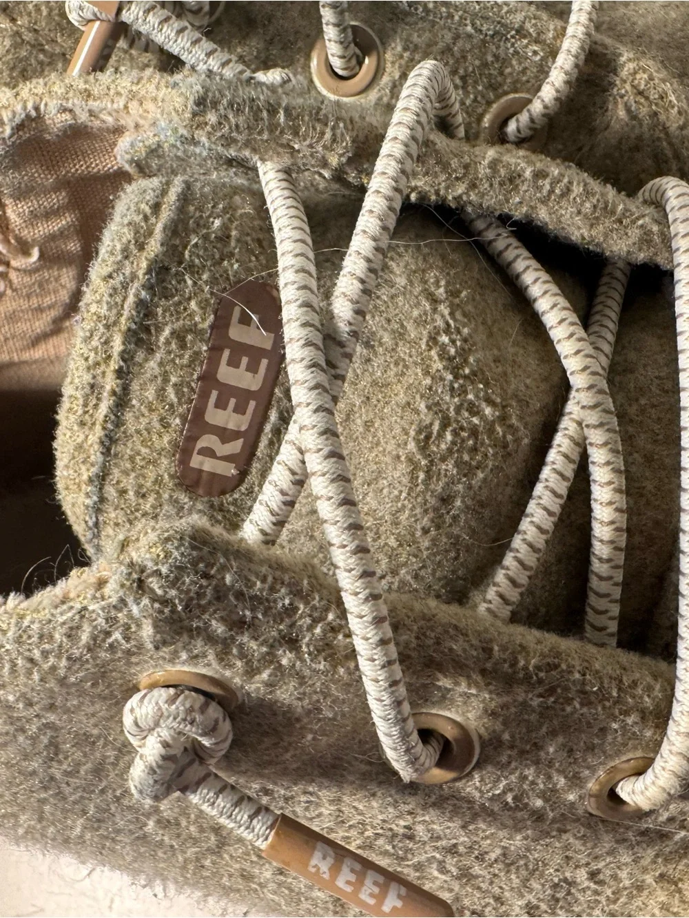 Reef Men's Chukka Boots in Olive Green Knit Suede